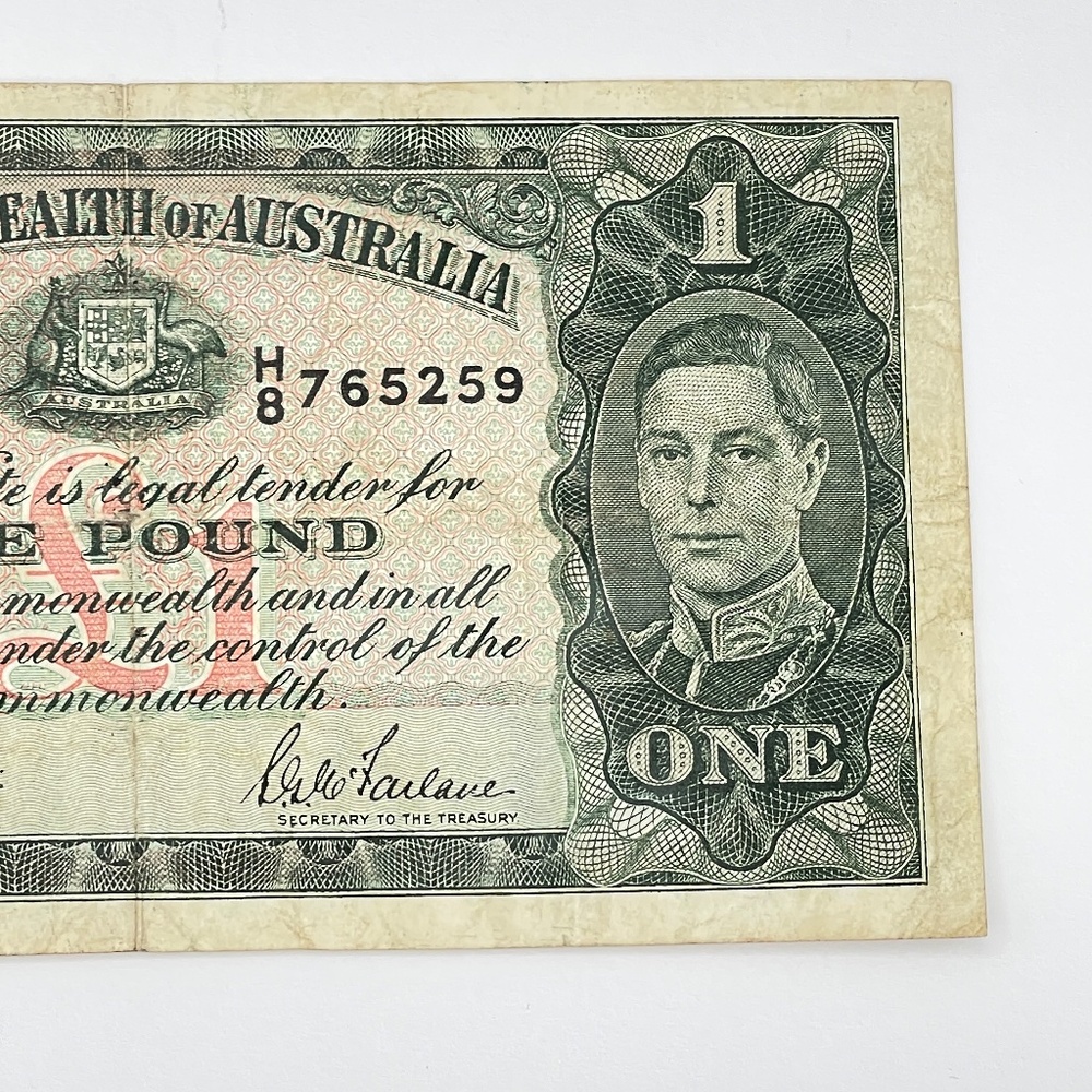 1952 Commonwealth of Australia One Pound Banknote Collectible - Picture 4 of 8